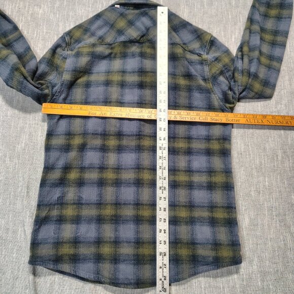 Globe Wanderer Shacket Flannel Shirts Green Blue Plaid Button Down - Picture 8 of 13